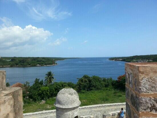 Jagua Castle-西恩富戈斯必去景点