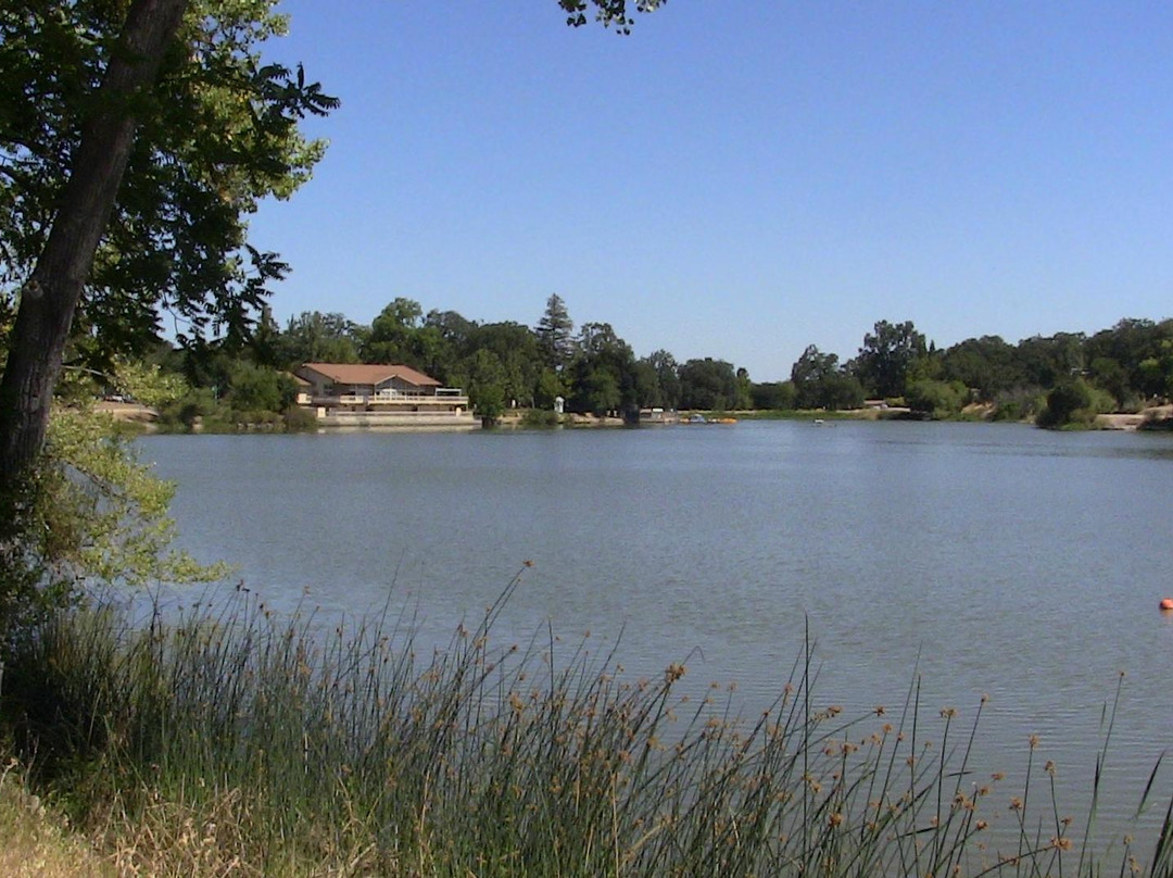 Atascadero Lake Park景点图片