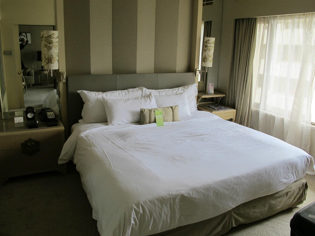 广州花园酒店主图