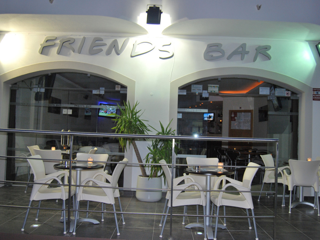 Friends Bar-Olhos de Agua必去景点