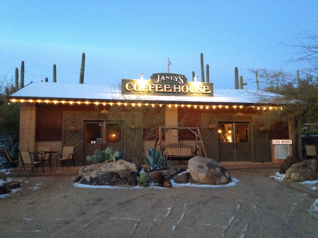 洞溪餐馆和美食-Janey's Coffee House