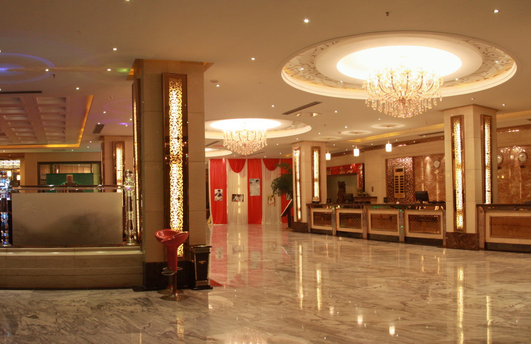 华泰大酒店主图