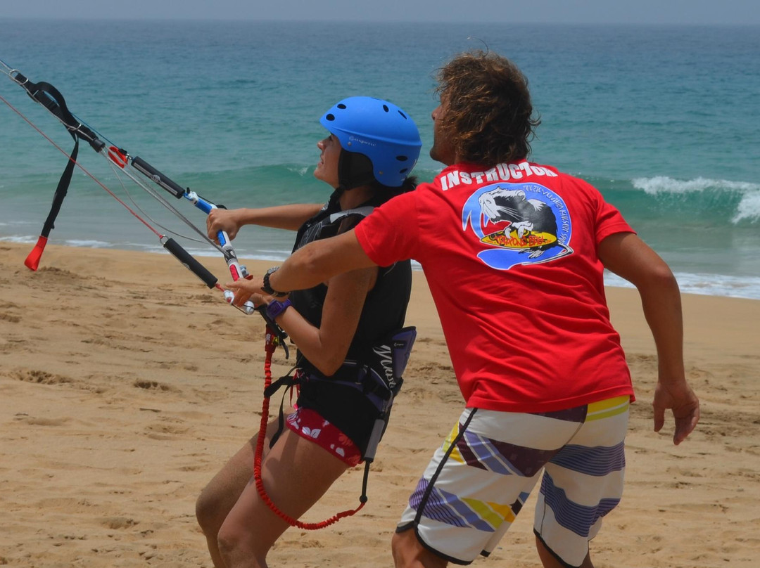 Tarpons Bay Kitesurf School-El Cotillo必去景点