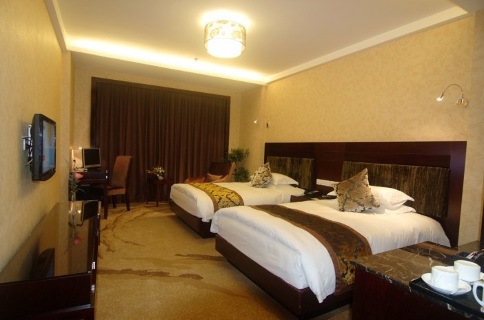 半岛星际酒店主图