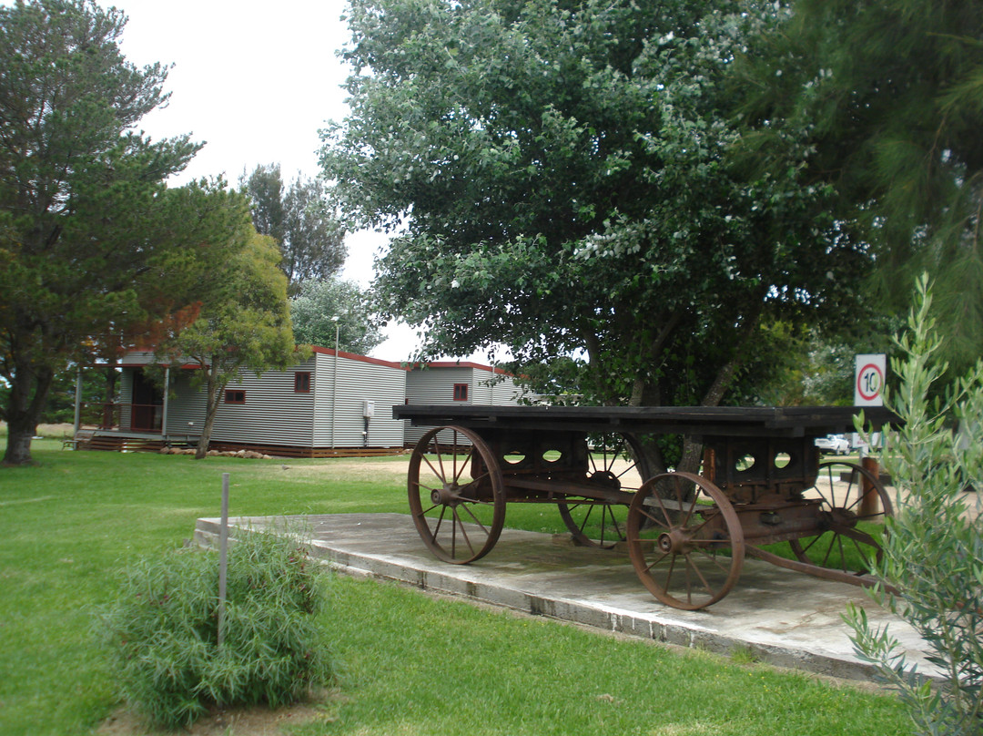 Killarney View Cabins and Caravan Park