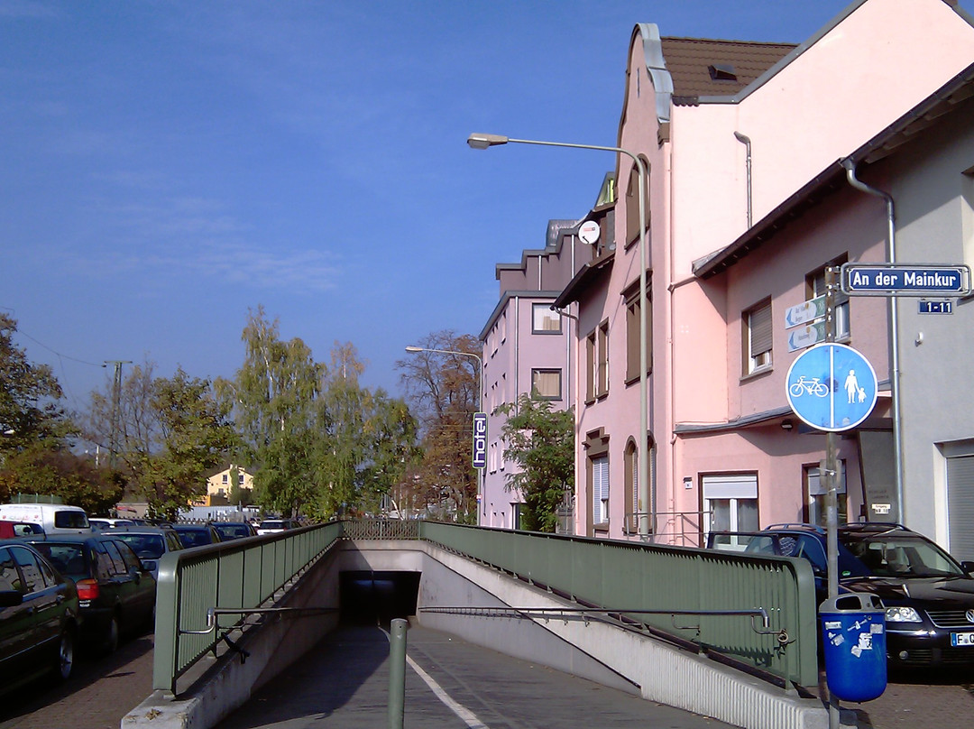 迈因塔尔酒店住宿-总站酒店
