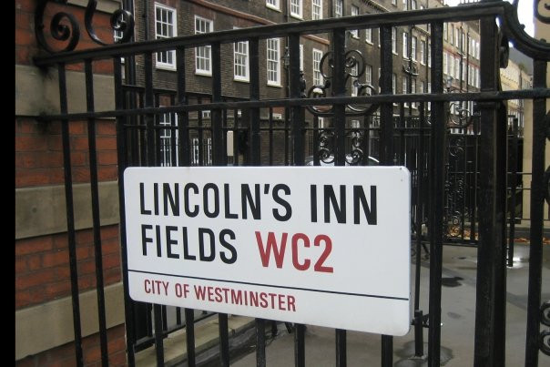 林肯因河广场-伦敦必去景点