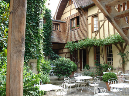 Pont-Sainte-Marie酒店住宿-鸟类视场酒店
