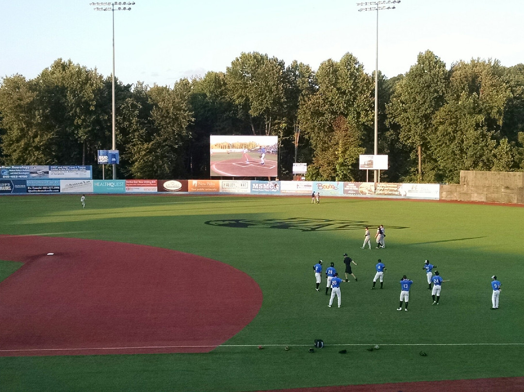 Dutchess Stadium-Wappingers Falls必去景点