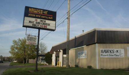 Napoleon餐馆和美食-Hawks Pizza & Drive-Thru