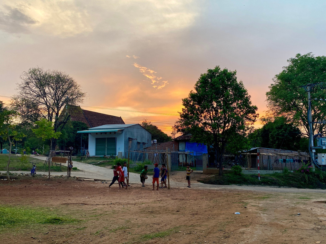Highland Eco Tours-昆嵩必去景点