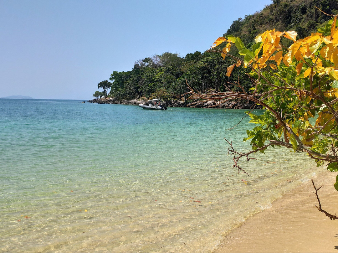 Thanya Beach Resort主图