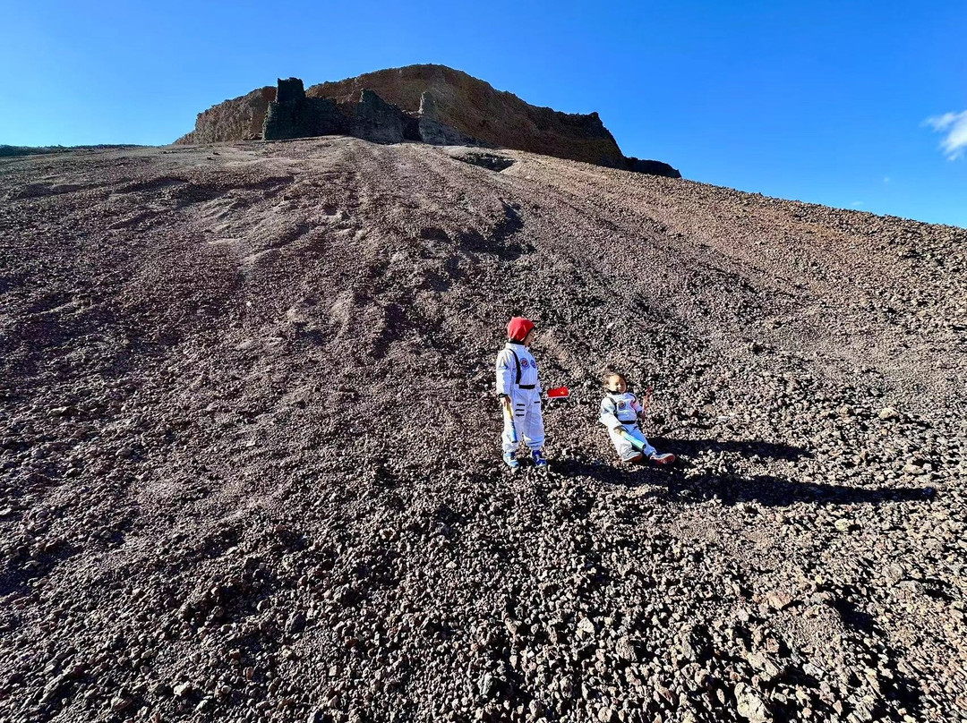 察哈尔火山地质公园-乌兰察布市必去景点