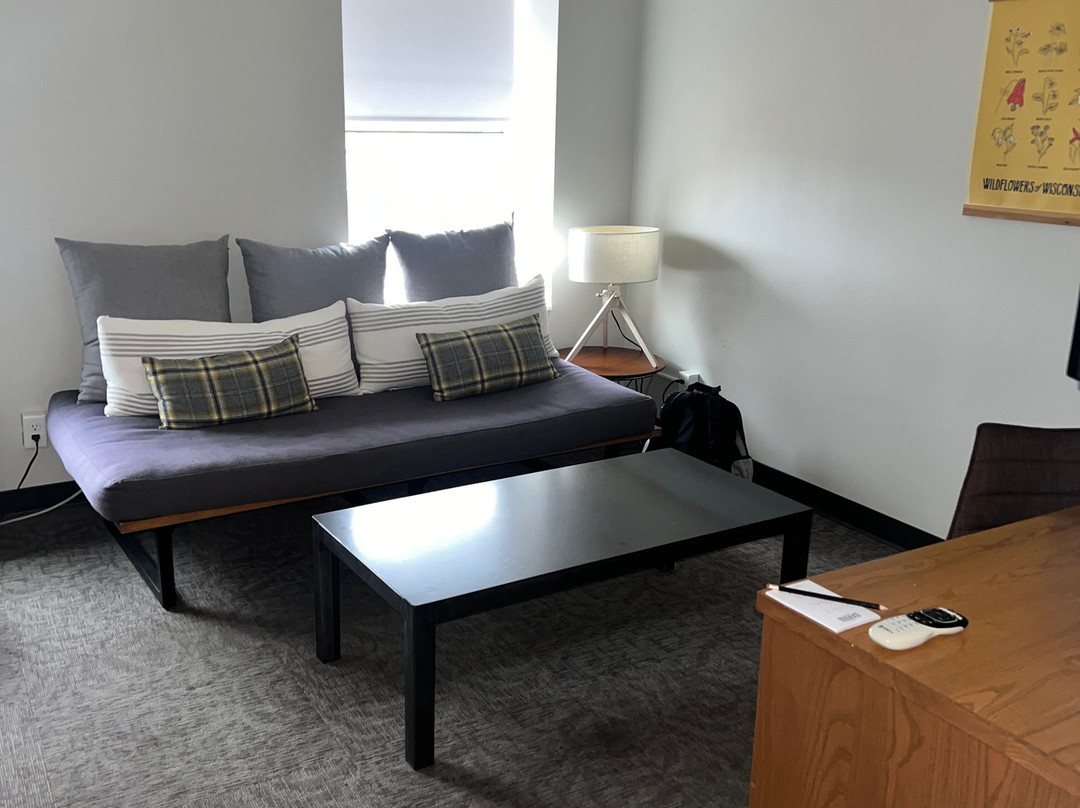 The Oxbow Hotel主图