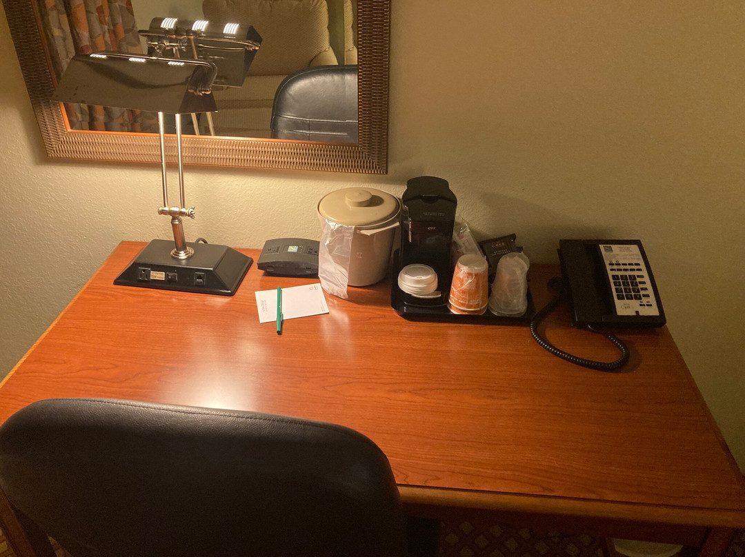 Quality Hotel Conference Center Cincinnati Blue Ash主图