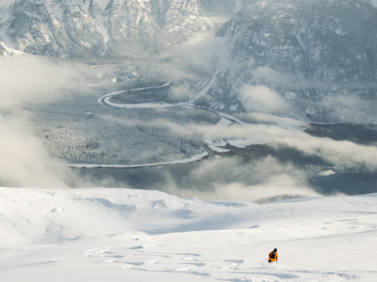 Great Bear Heli Skiing-Bella Coola必去景点