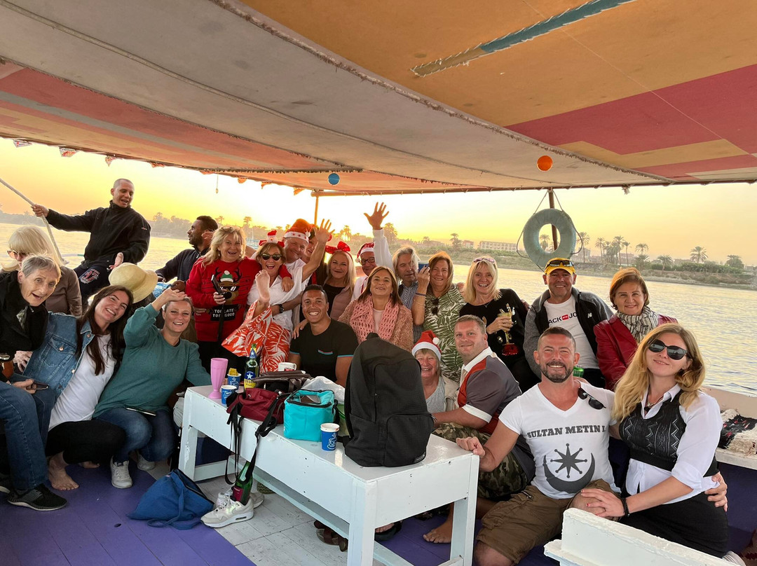 Gaddis Hotel Suites and Apartments主图