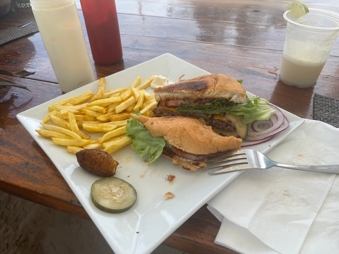 D's Beach Bar And Grill Sxm