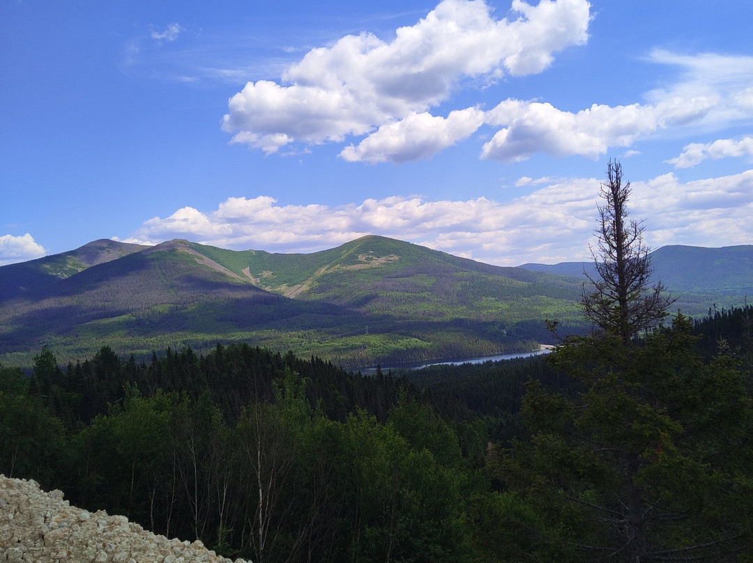 Mine d'agates du Mont Lyall-Sainte Anne des Monts必去景点