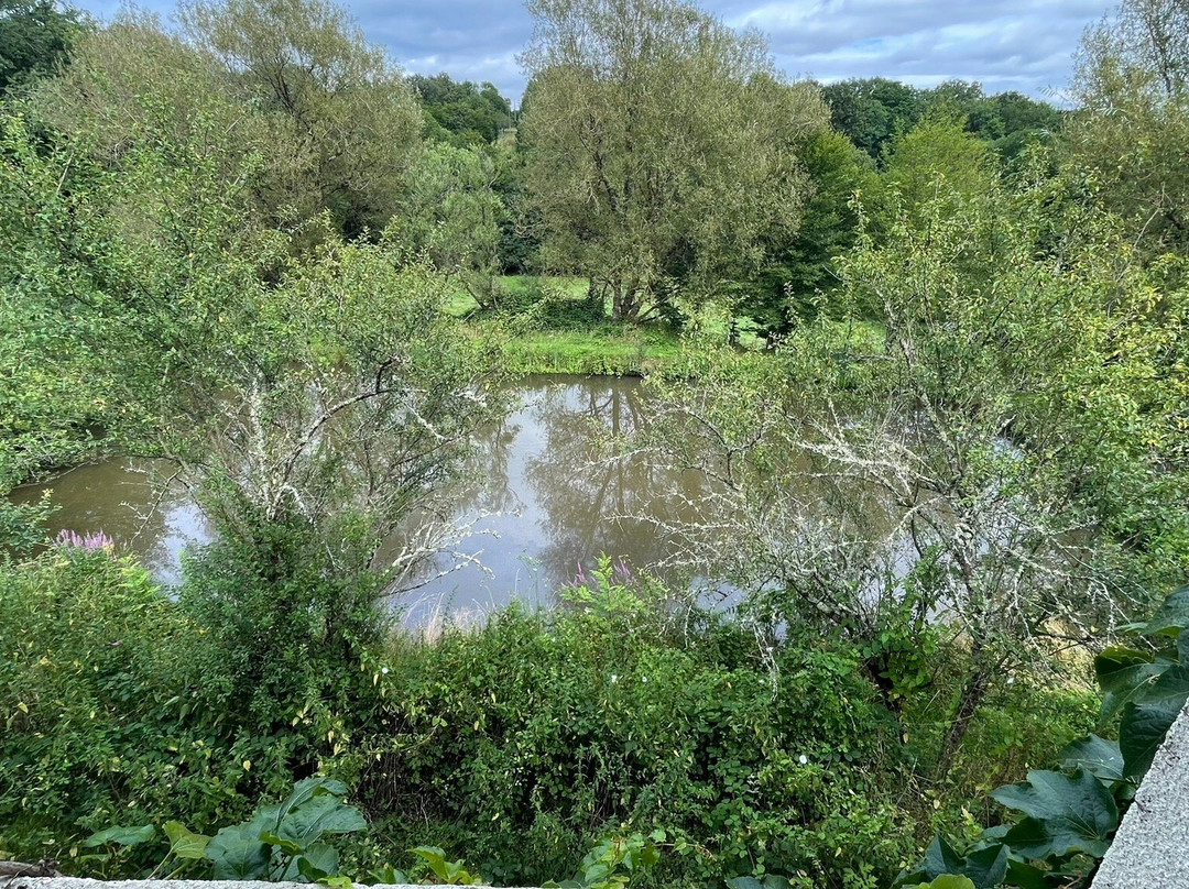 瓦亨地区酒店主图