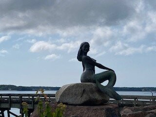 The Mermaid -  a bronze statue by Richard Klyver景点图片