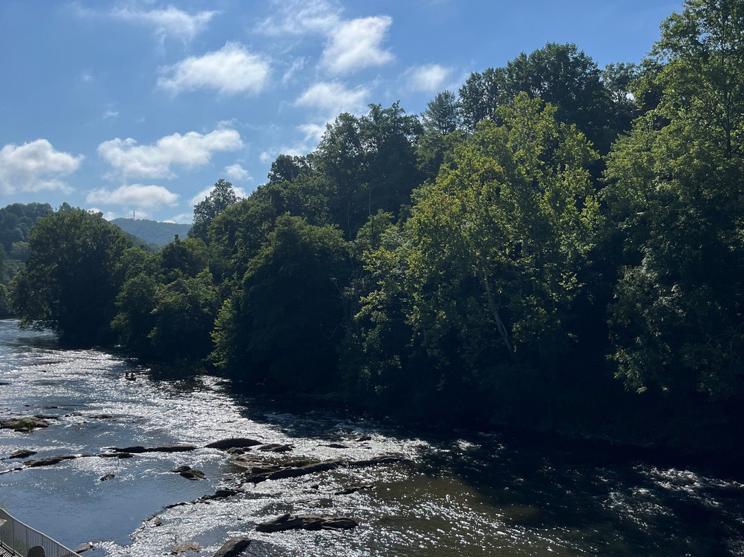 Best Western Plus River Escape Inn & Suites主图