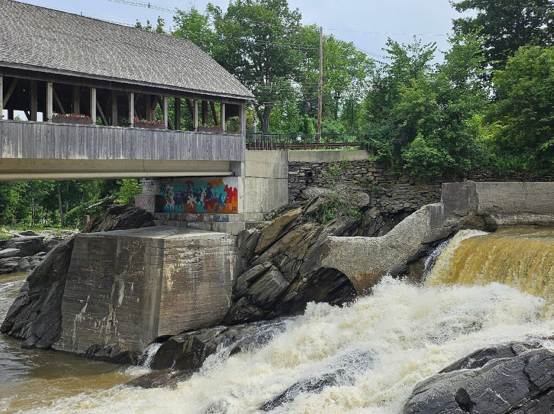 Quechee Bridge-Quechee必去景点