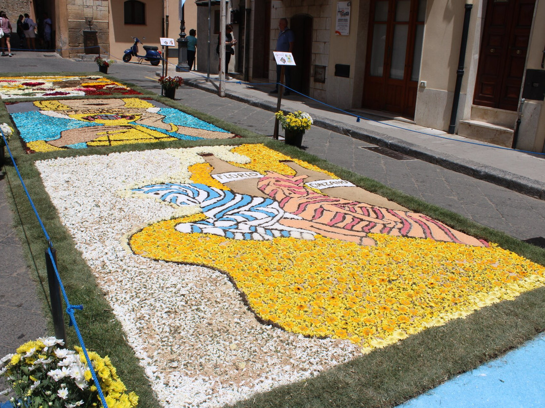 Castelbuono Paese in Provincia Di Palermo-Castelbuono必去景点