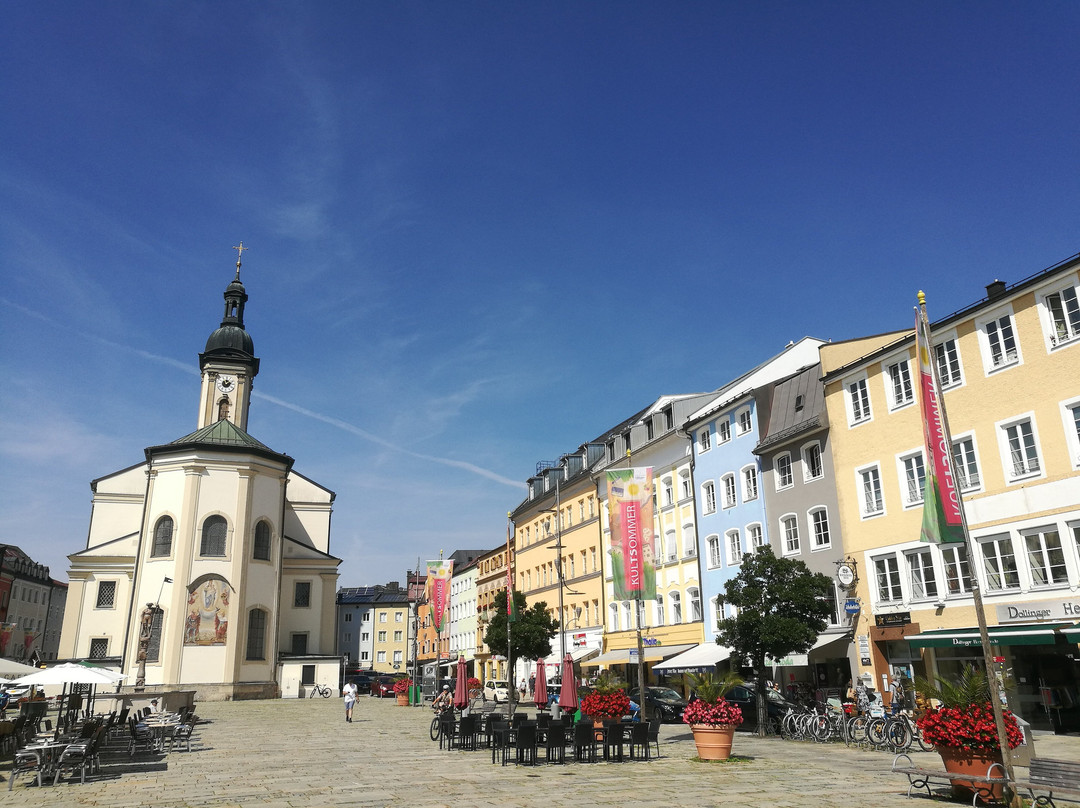 Stadtkirche Sankt Oswald-Traunstein必去景点
