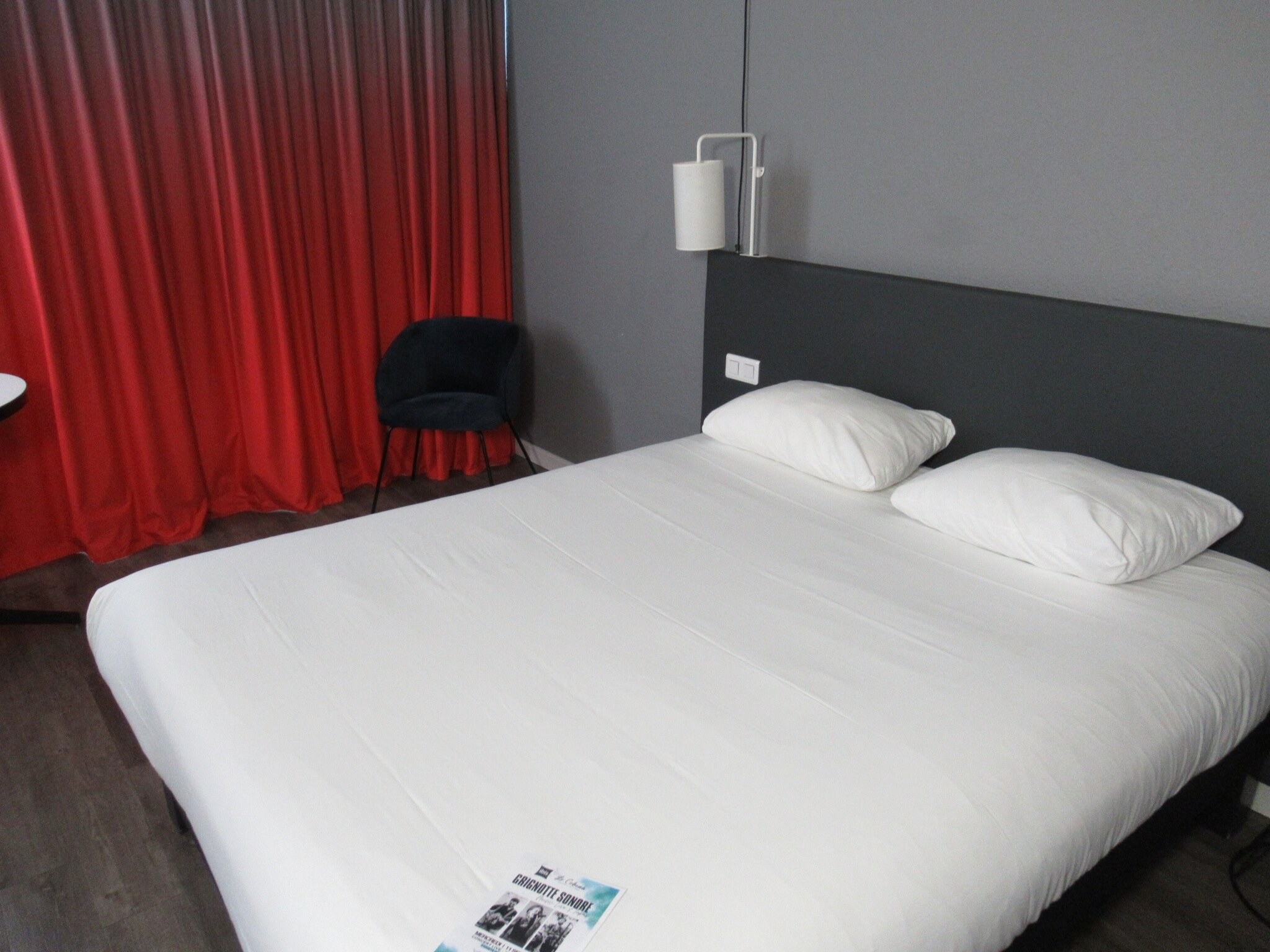 宜必思阿莱斯中心酒店-客卧