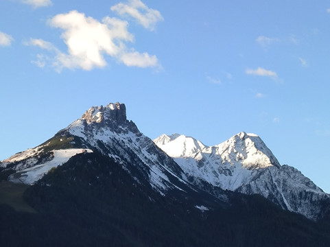 格鲁班霍夫宾馆主图