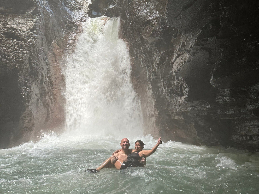 La Leona Waterfall Finca Curubanda景点图片