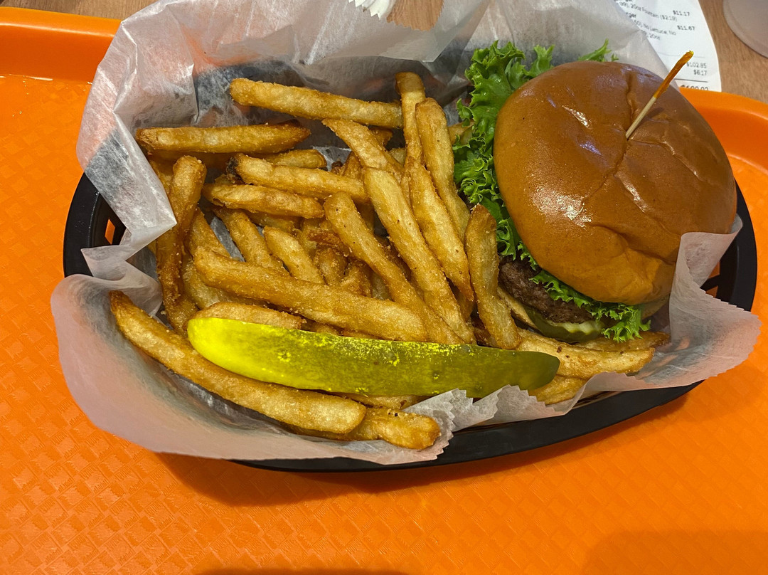 Chaney's Dairy Barn-鲍灵格林必去景点