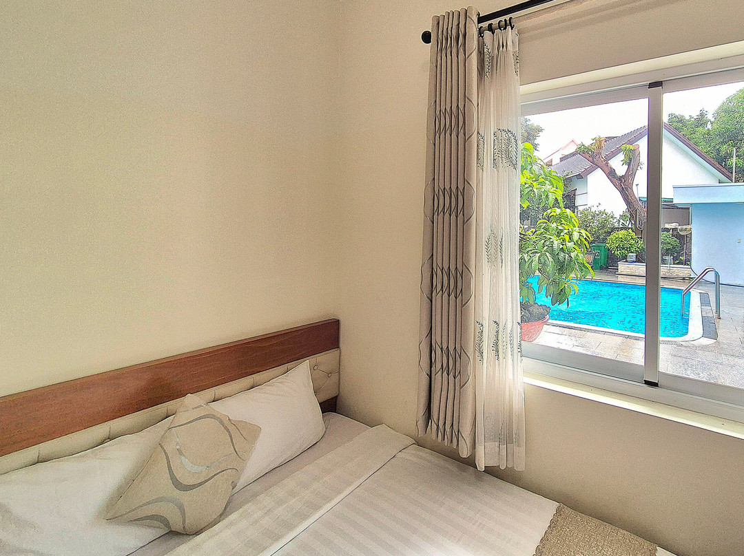 Cam Ranh Hotel 2