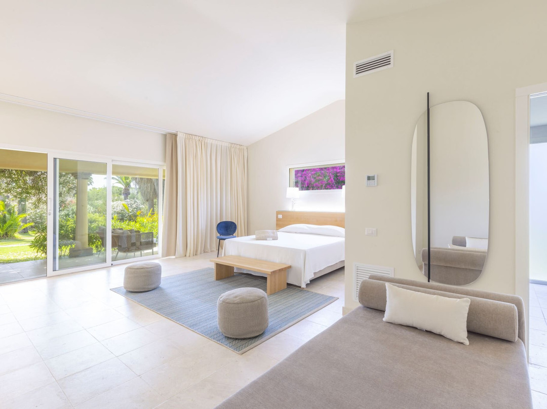 迪菲奥里海岸酒店主图