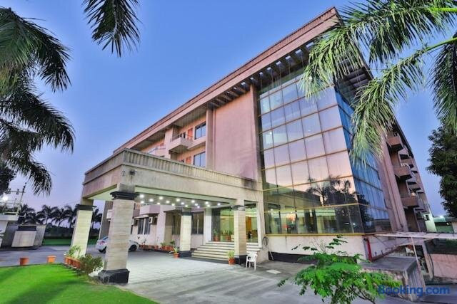 Biznotel by Pride Bharuch