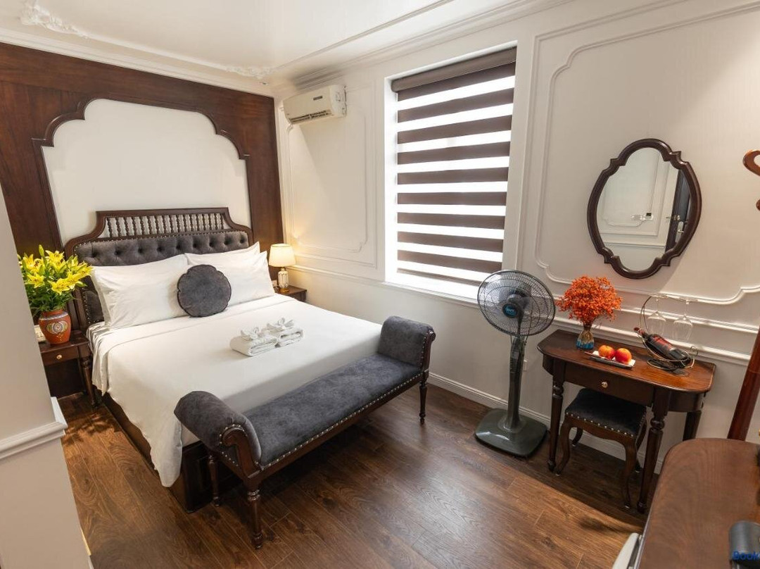 Hoang Gia Xa La Boutique Hotel