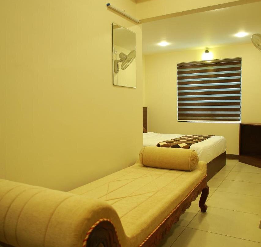 Kalathil Tourist Home