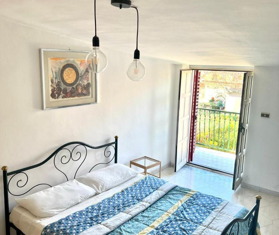 Little Sweet Escape主图