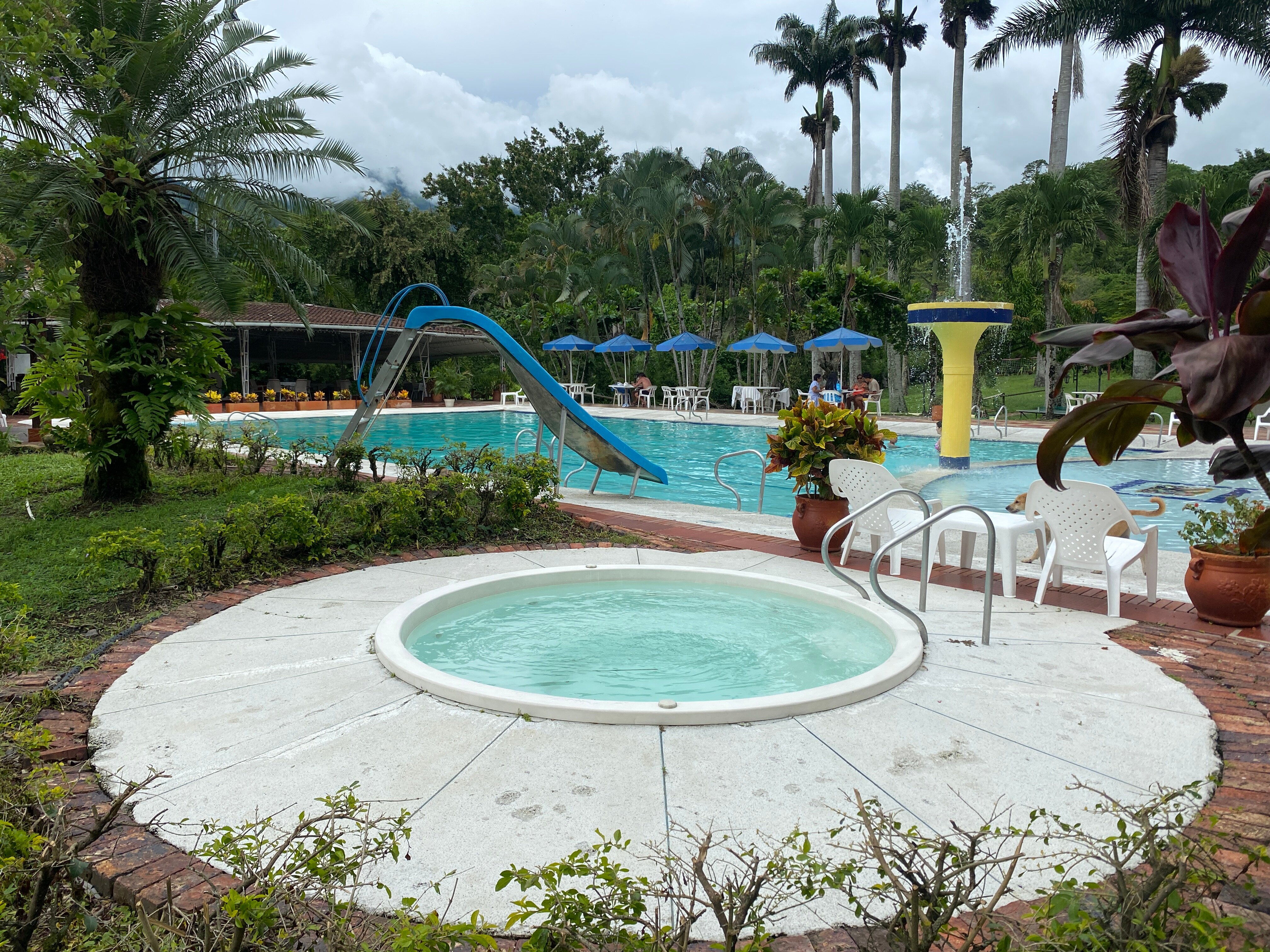 Hotel Hacienda El Diamante-泳池