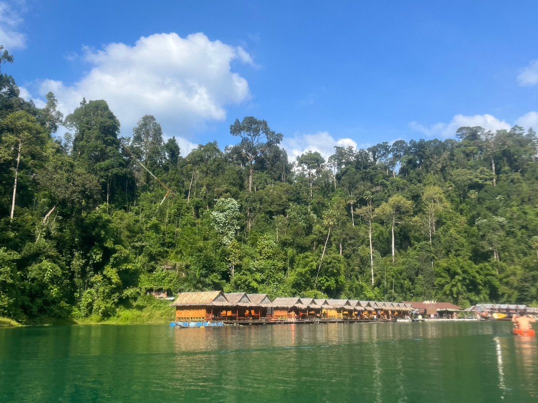 Ton Tuey Floating Raft Houses主图