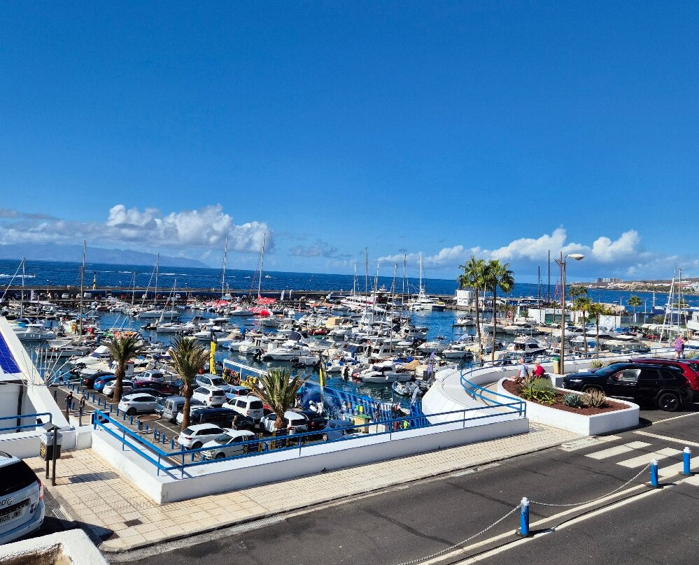 Club Nautico Puerto Colon-奥德杰海岸必去景点