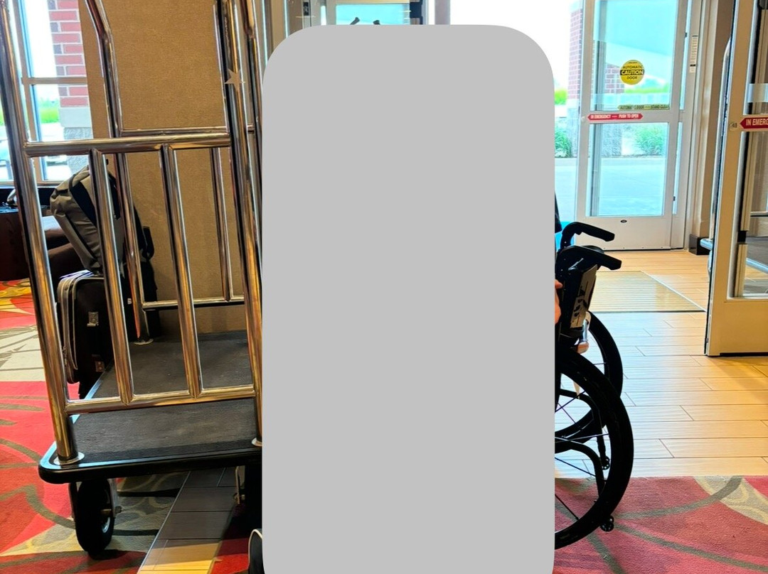 Holiday Inn Express & Suites Plymouth - Ann Arbor Area By IHG主图