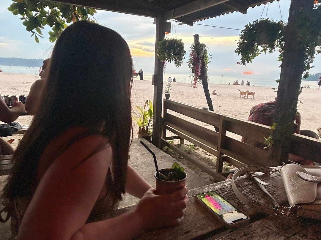 Ah Chong Beach Bar Cafe景点图片