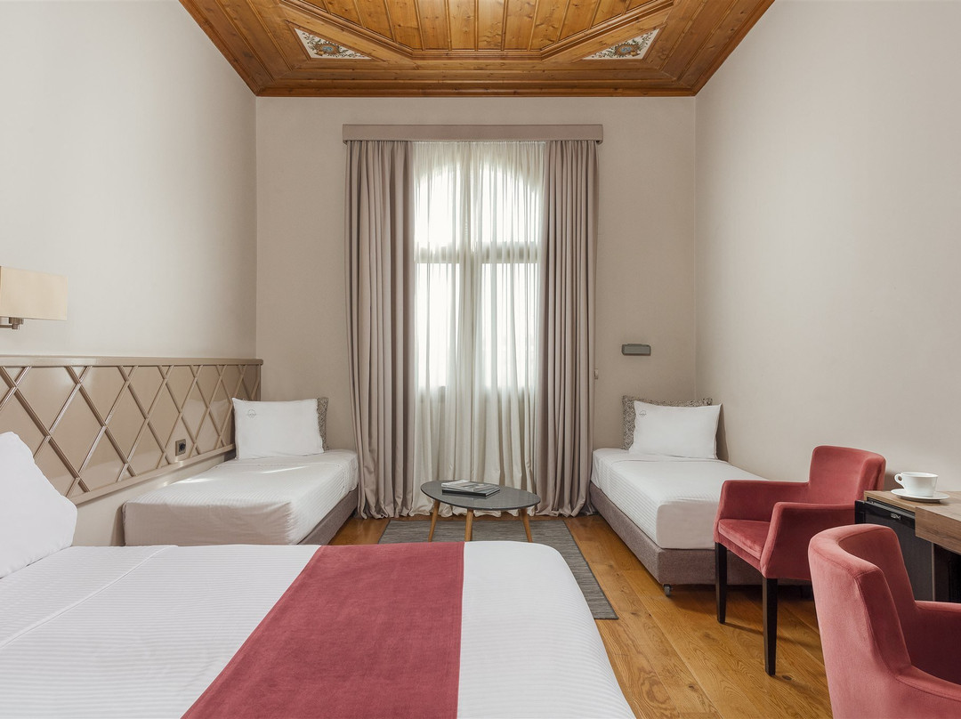 The Lake Hotel Ioannina主图