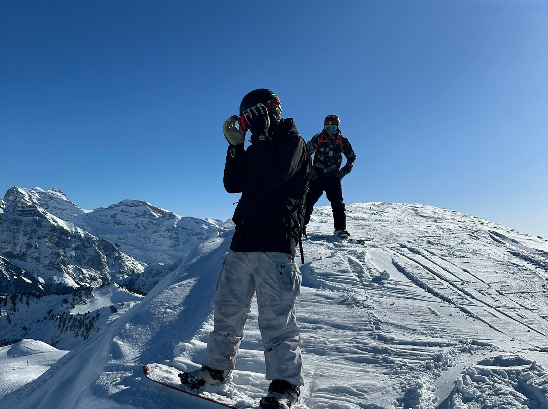 TORR Snowboarding景点图片