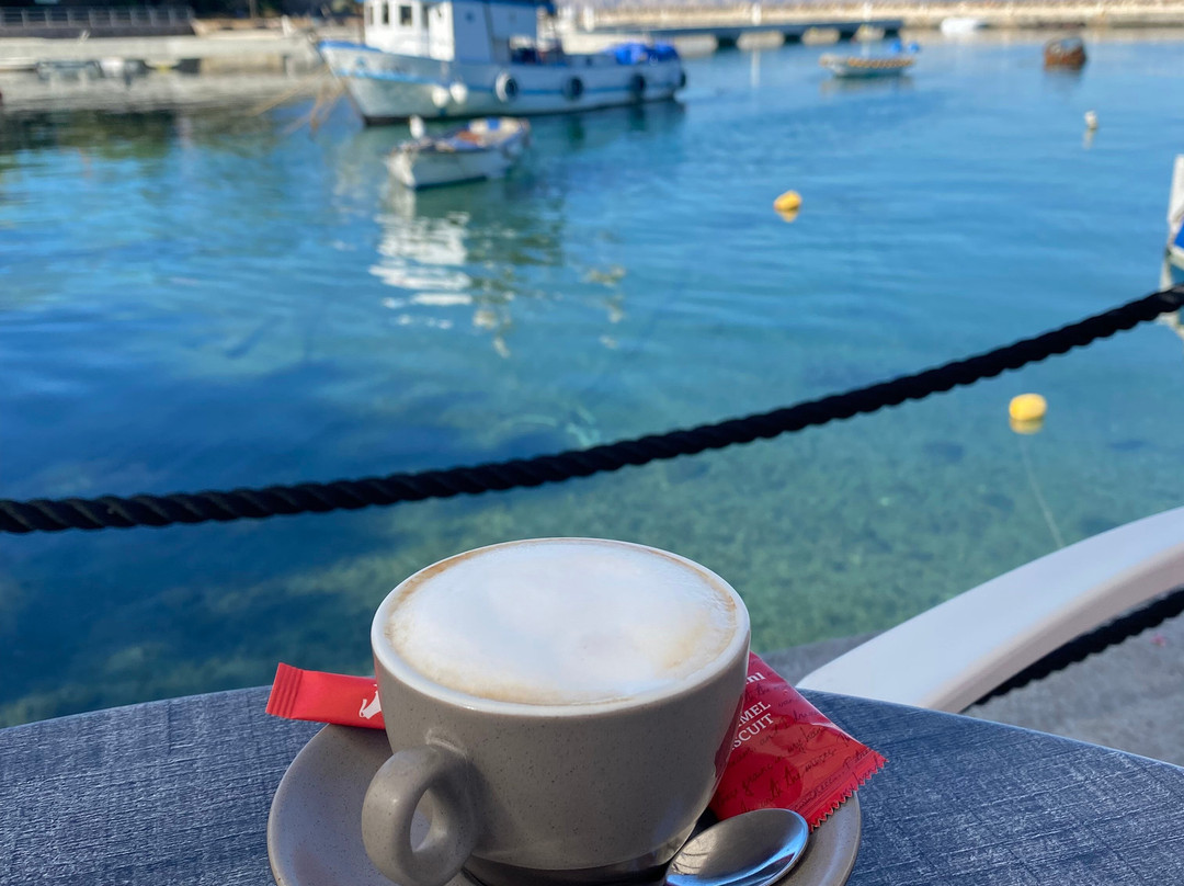 Caffe Bar "pod Voltom"-Klenovica必去景点