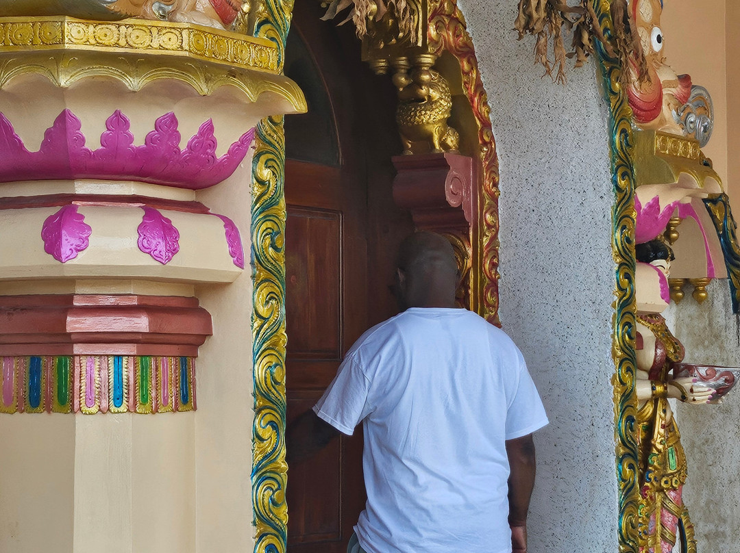 Dattatreya Temple and Hanuman Statue-西班牙港必去景点