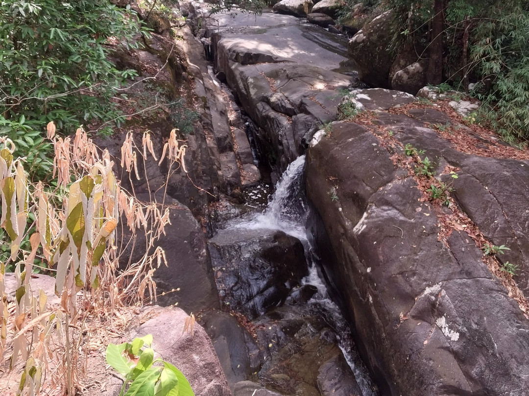 Khao Chamao Waterfall-考查貌必去景点