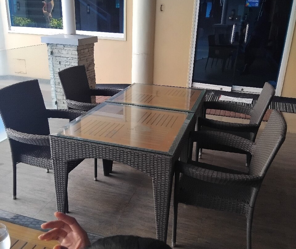 卡塞雷斯别墅酒店主图